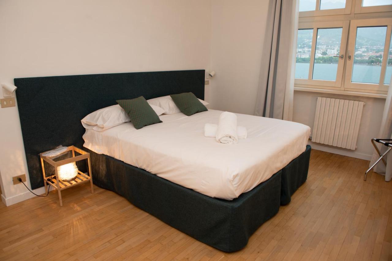 Little Marina Apartment Malgrate Ngoại thất bức ảnh